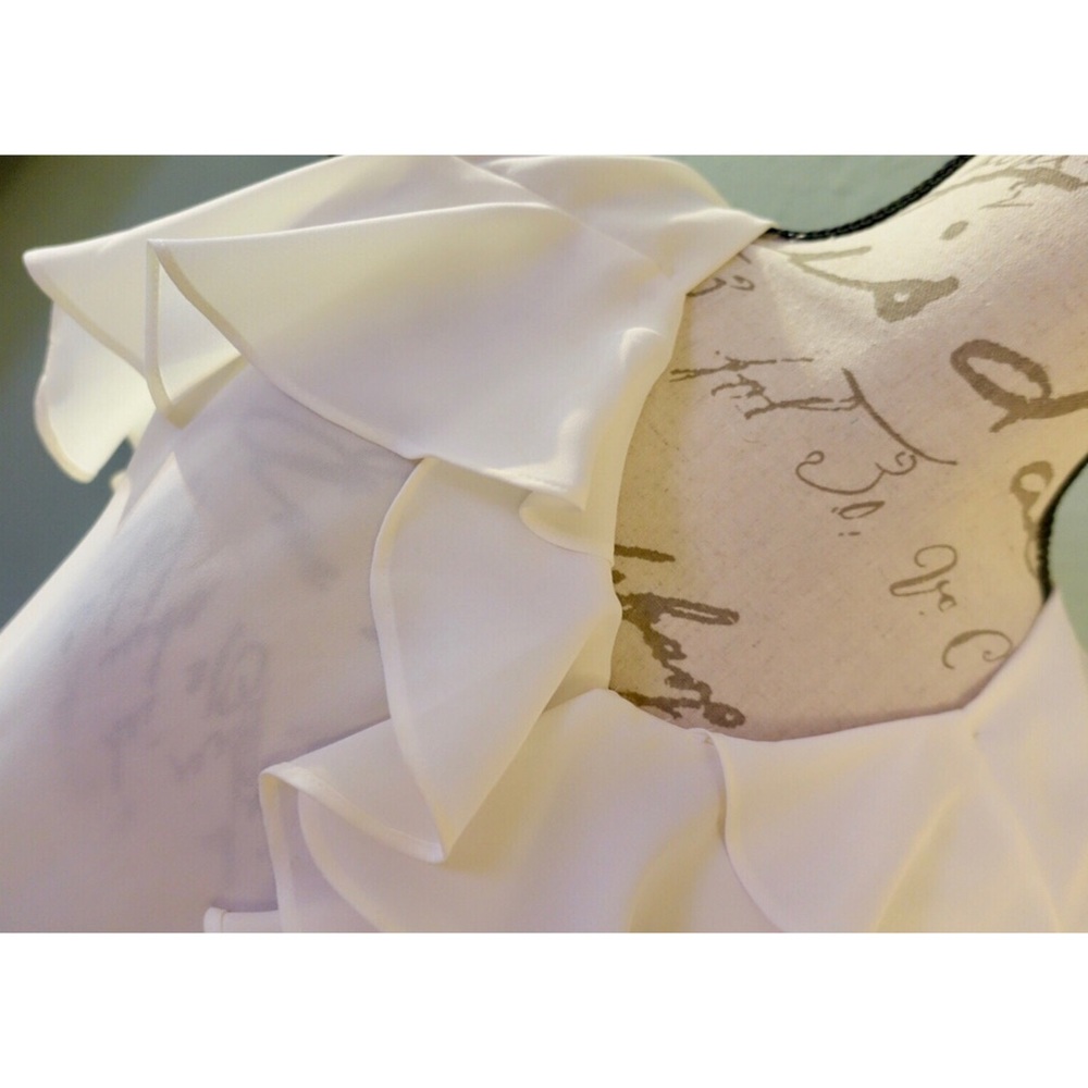 Express Cold Shoulder Ruffle Blouse - Picture 2 of 3